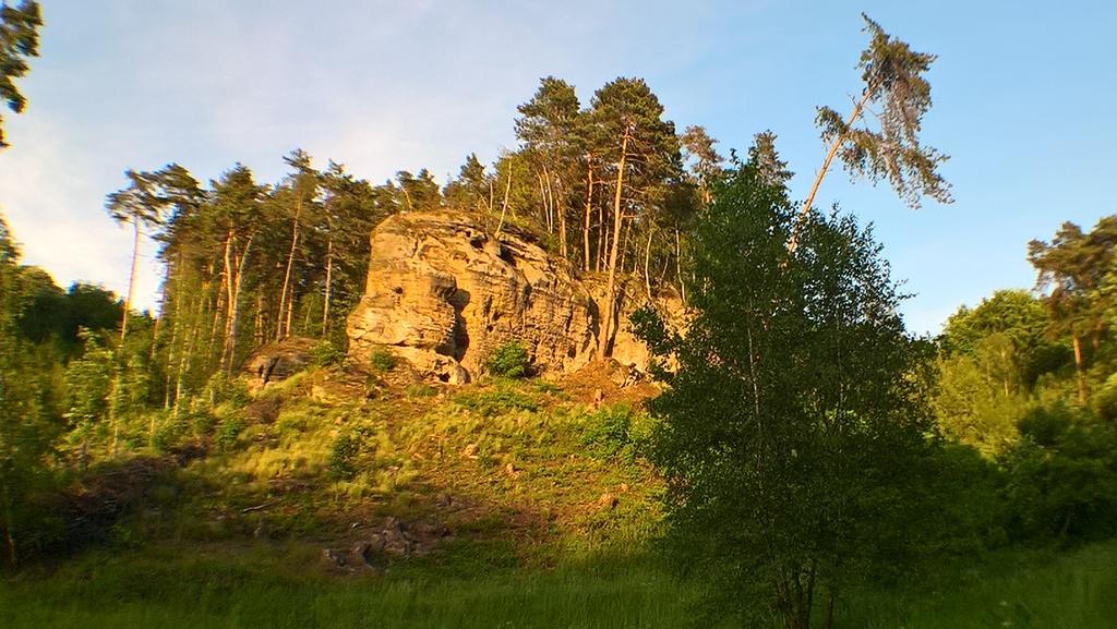 Вилла Chalupa Pod Drabskymi Svetnickami Мнихово-Градиште Экстерьер фото